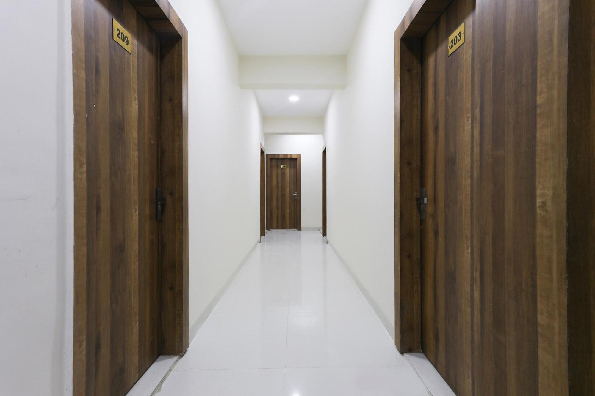 Hotel O La Flora Indore Luaran gambar